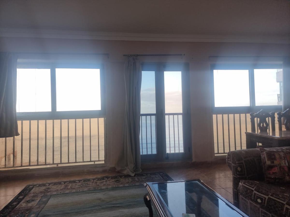 Panoramic Sea View Zamzm Flat Miami Family شقة فندقية زمزم بانورما بشاطئ ميامي - الاسكندرية صف اول مباشر علي بحر - عائلات فقط 알렉산드리아 외부 사진