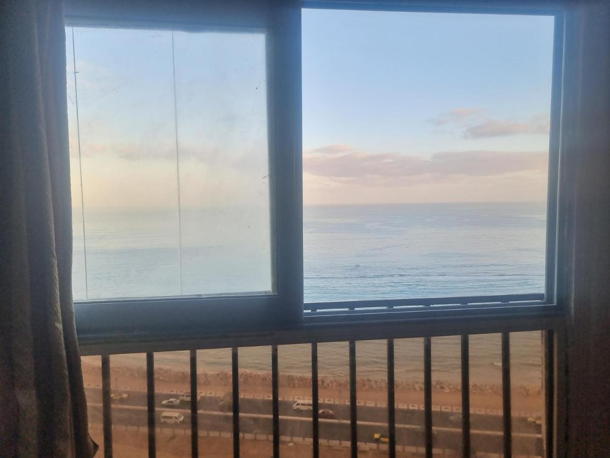 Panoramic Sea View Zamzm Flat Miami Family شقة فندقية زمزم بانورما بشاطئ ميامي - الاسكندرية صف اول مباشر علي بحر - عائلات فقط 알렉산드리아 외부 사진
