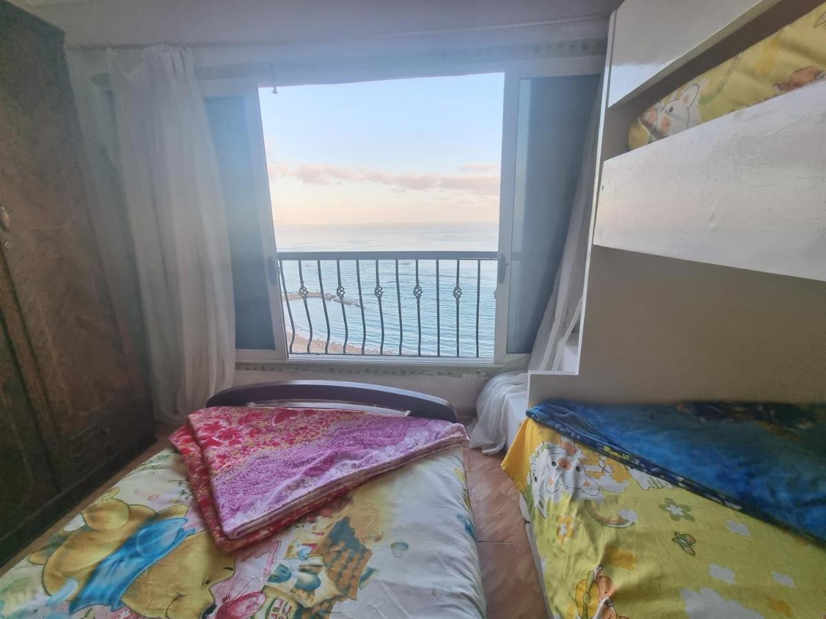 Panoramic Sea View Zamzm Flat Miami Family شقة فندقية زمزم بانورما بشاطئ ميامي - الاسكندرية صف اول مباشر علي بحر - عائلات فقط 알렉산드리아 외부 사진